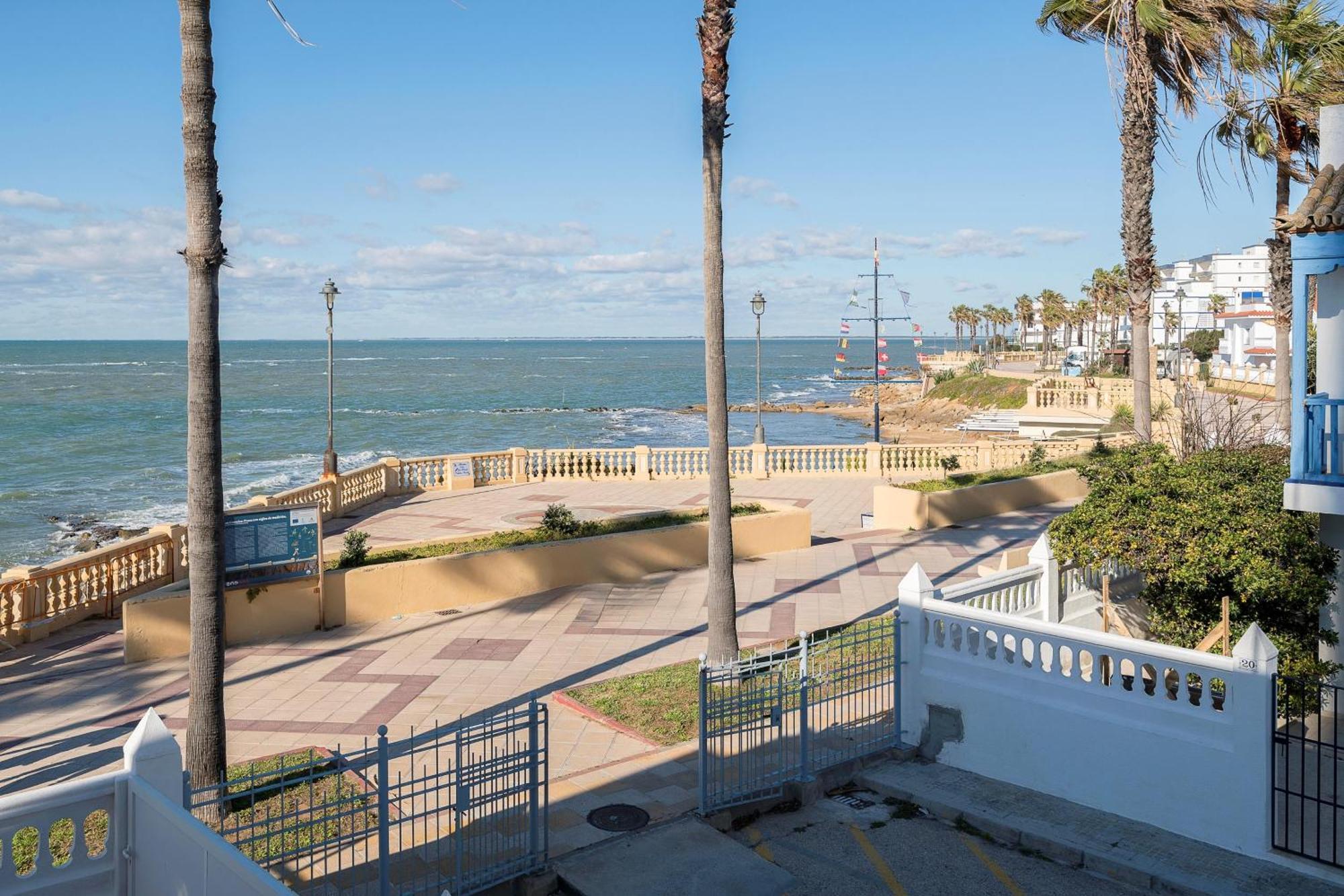 El Paseo Del Faro Villa Chipiona Exteriör bild